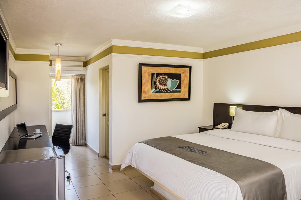 Gamma Leon Hotel Exterior photo
