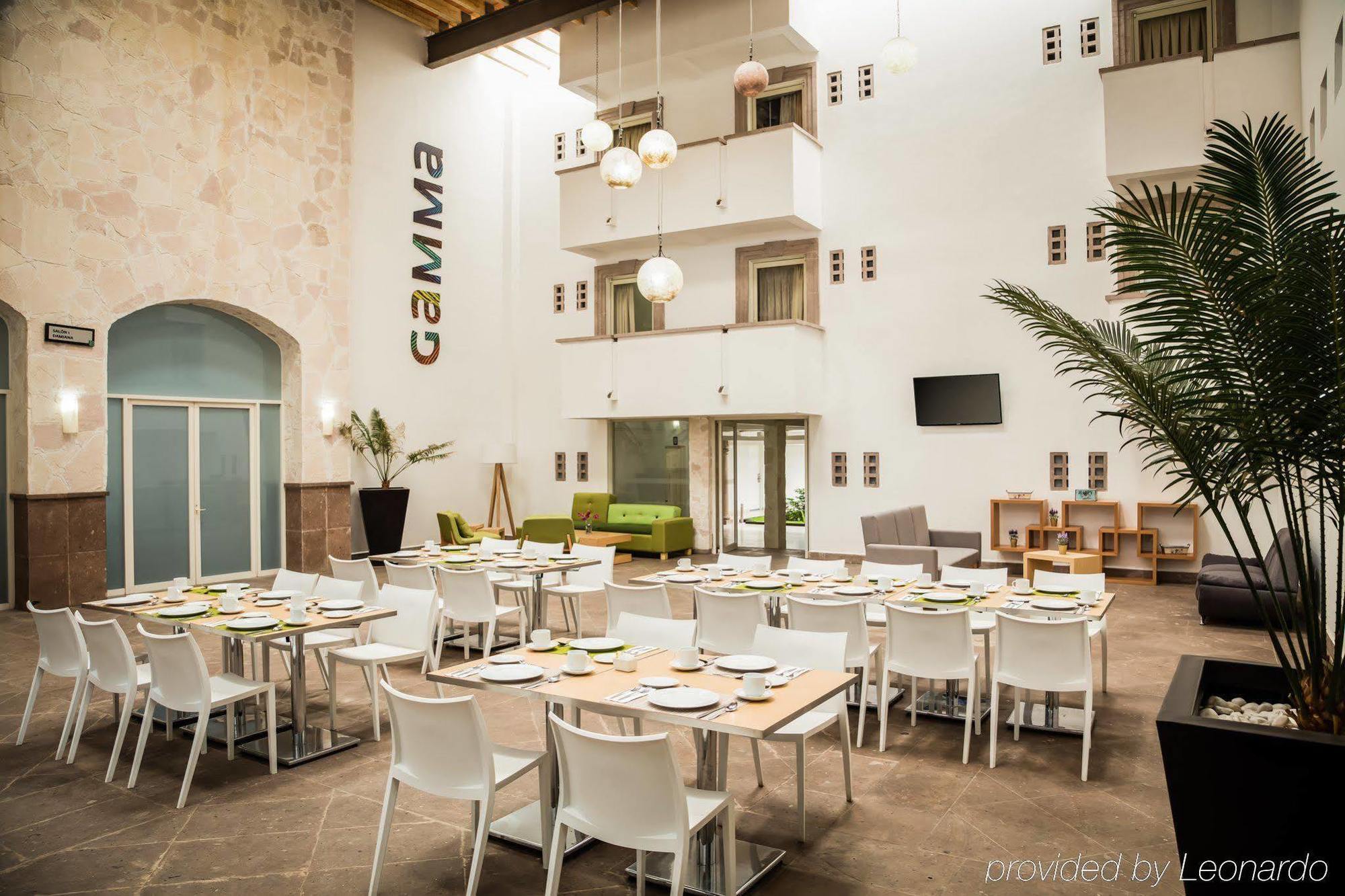 Gamma Leon Hotel Exterior photo