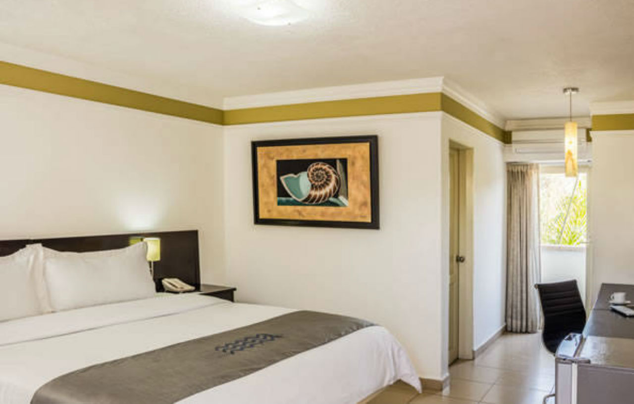 Gamma Leon Hotel Exterior photo
